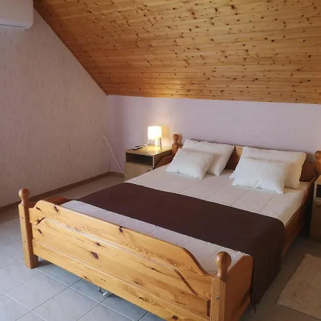 Guest house Csokolade