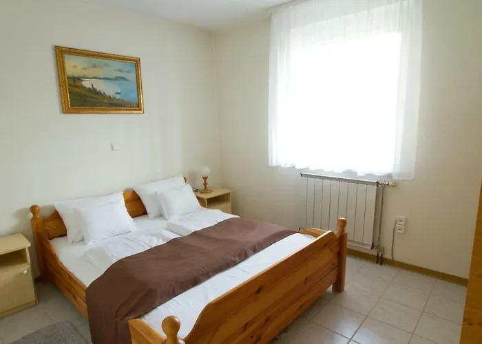 ゲストハウス Csokolade ヘーヴィーズ