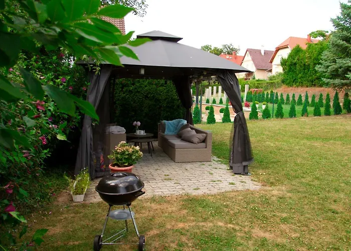 ゲストハウス Csokolade ヘーヴィーズ